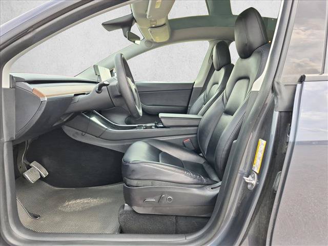Used 2021 Tesla Model Y Long Range AWD/4WD image 16
