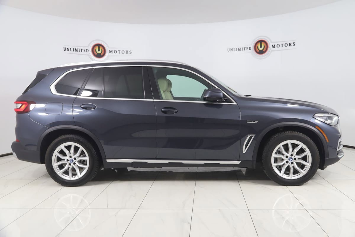 Used 2022 BMW X5 xDrive45e AWD/4WD image 2