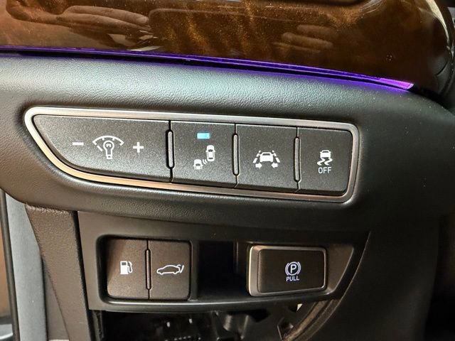 Used 2018 Genesis G90 5.0 Ultimate RWD image 21