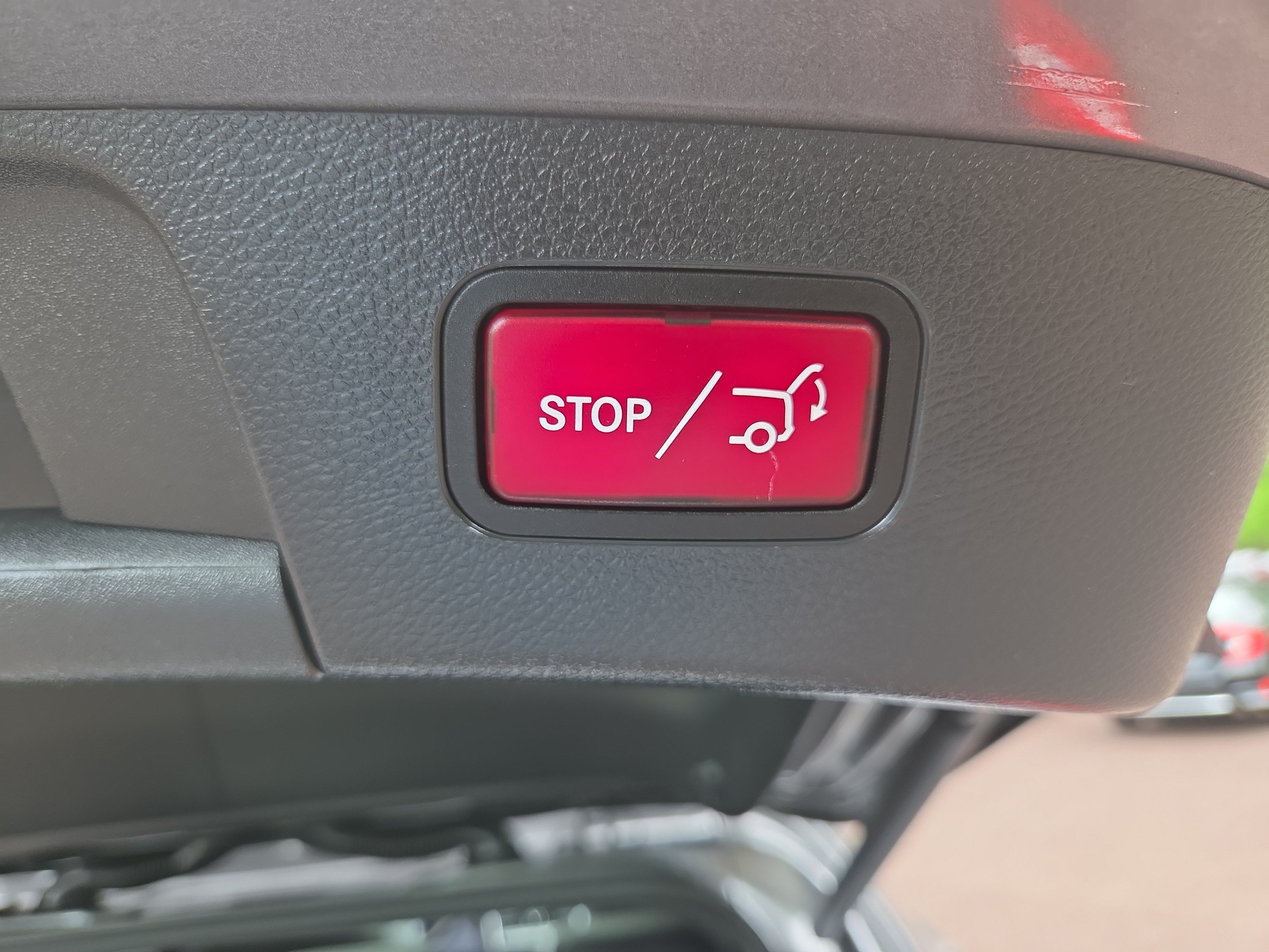 Used 2018 Mercedes-Benz GLA 250 4MATIC image 37