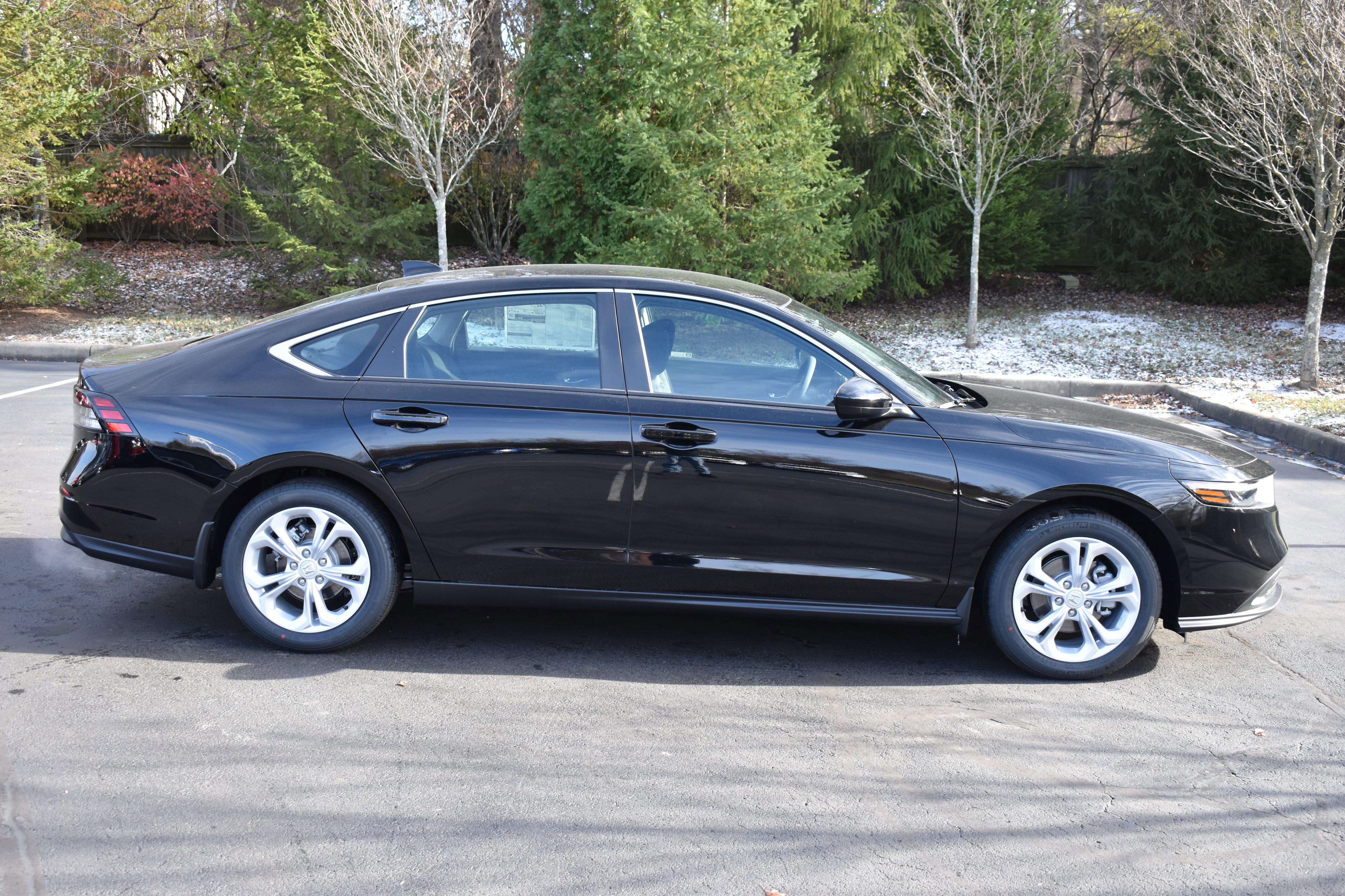 New 2025 Honda Accord LX image 9