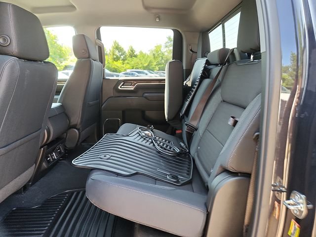 New 2026 GMC Sierra 2500 SLE w/ Preferred Package AWD/4WD image 6