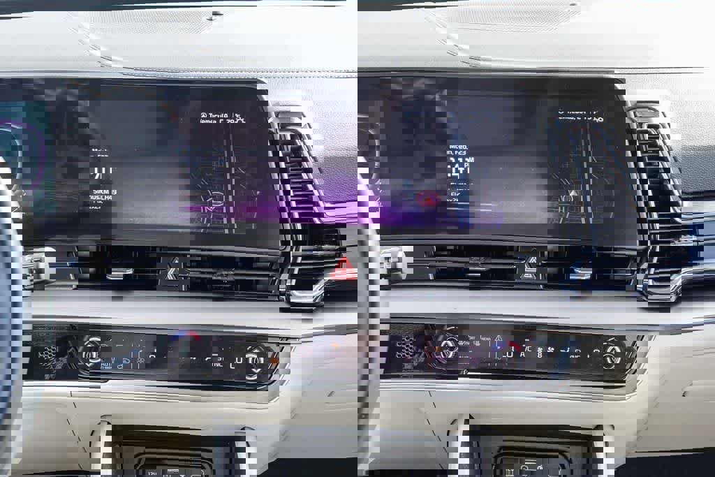 Certified 2024 Kia Sportage EX image 12