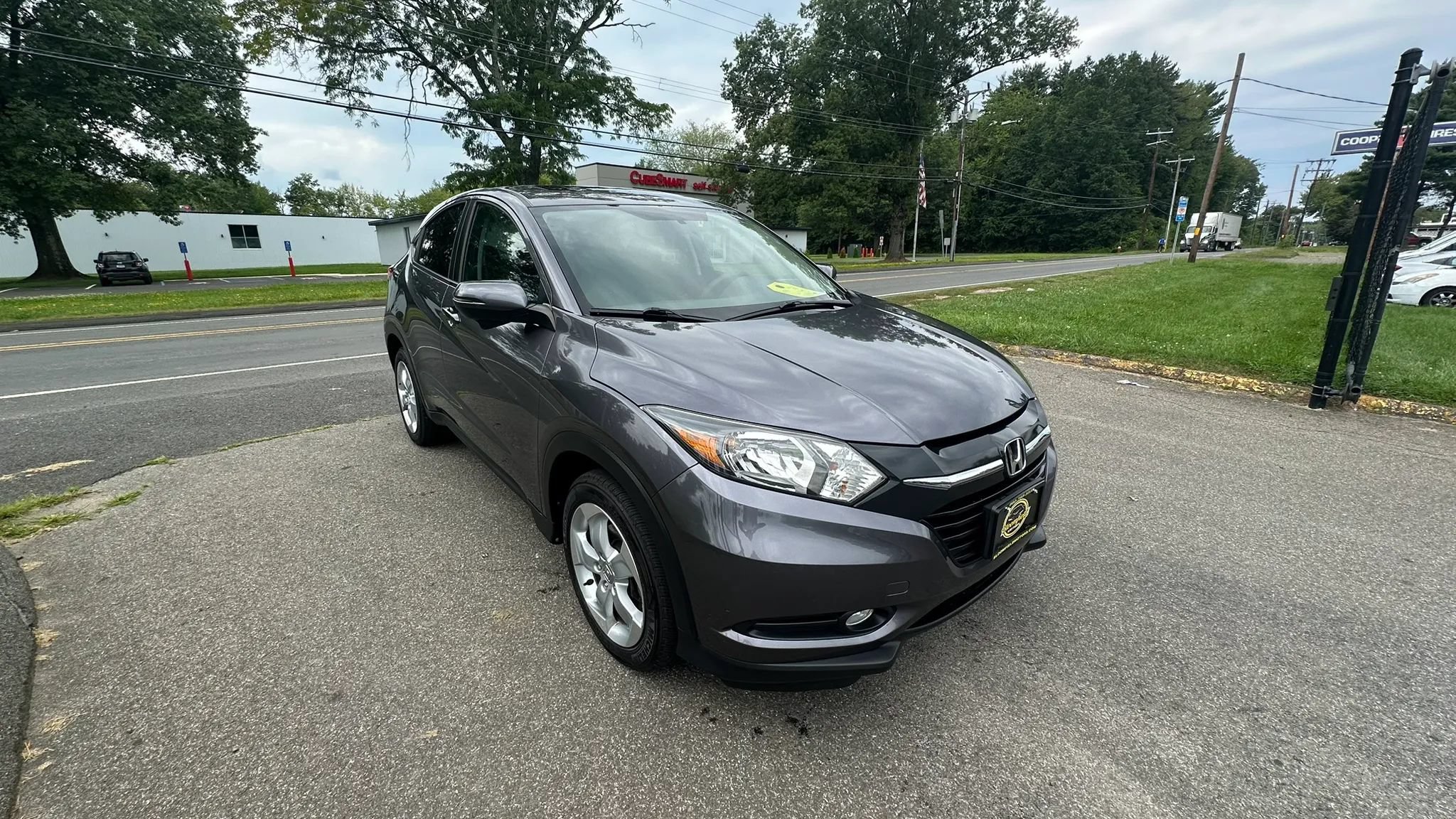 Used 2016 Honda HR-V EX image 3