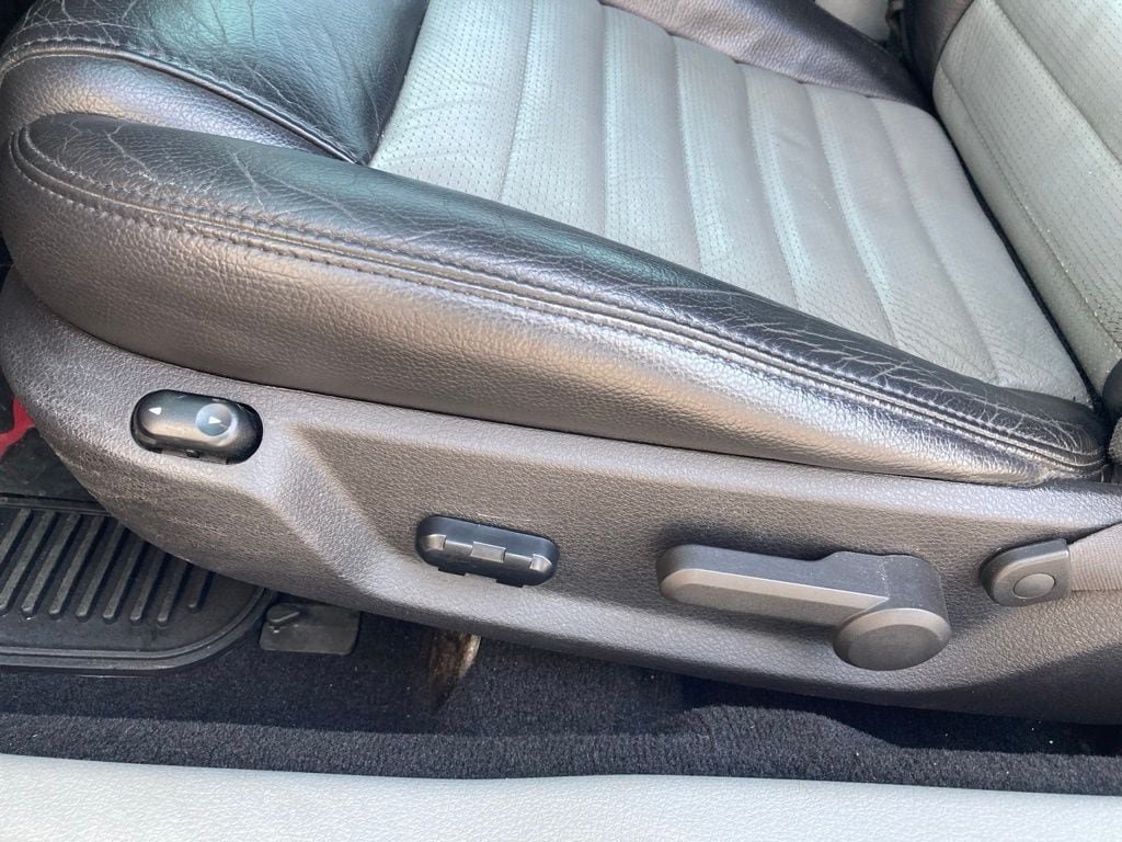Used 2008 Ford Mustang GT RWD image 13