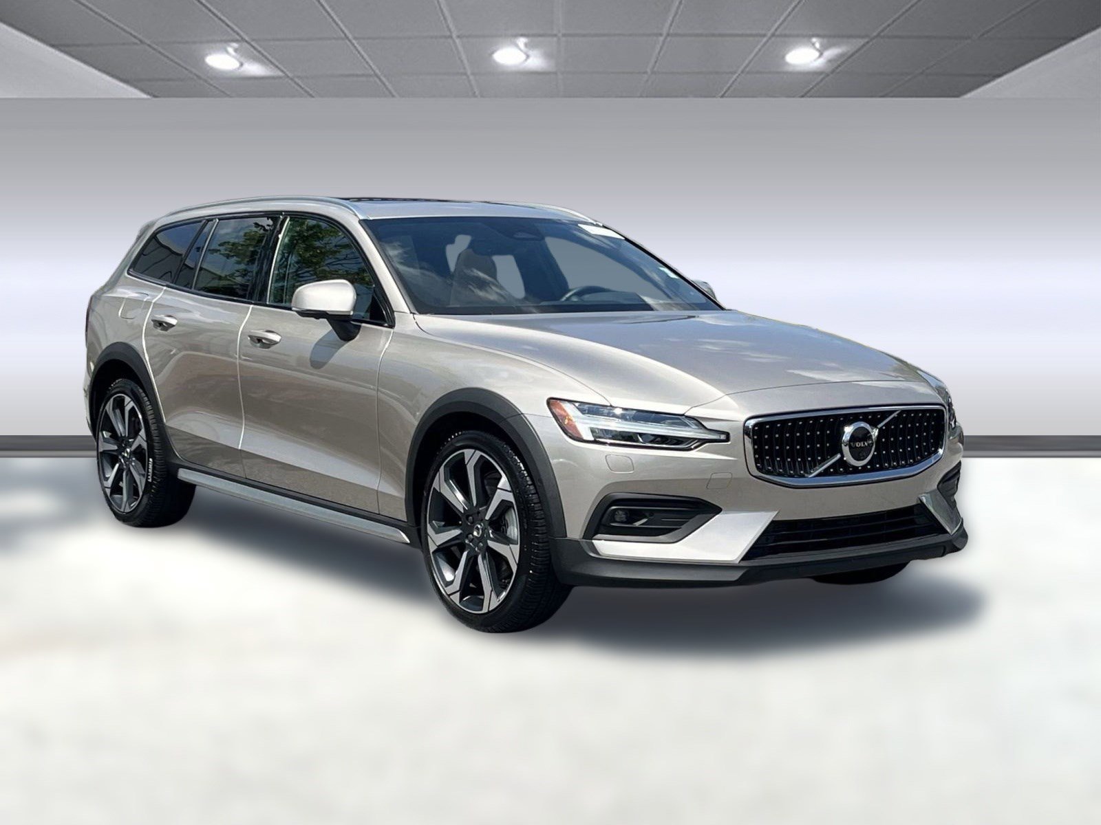 Certified 2025 Volvo V60 B5 Cross Country Ultra image 7
