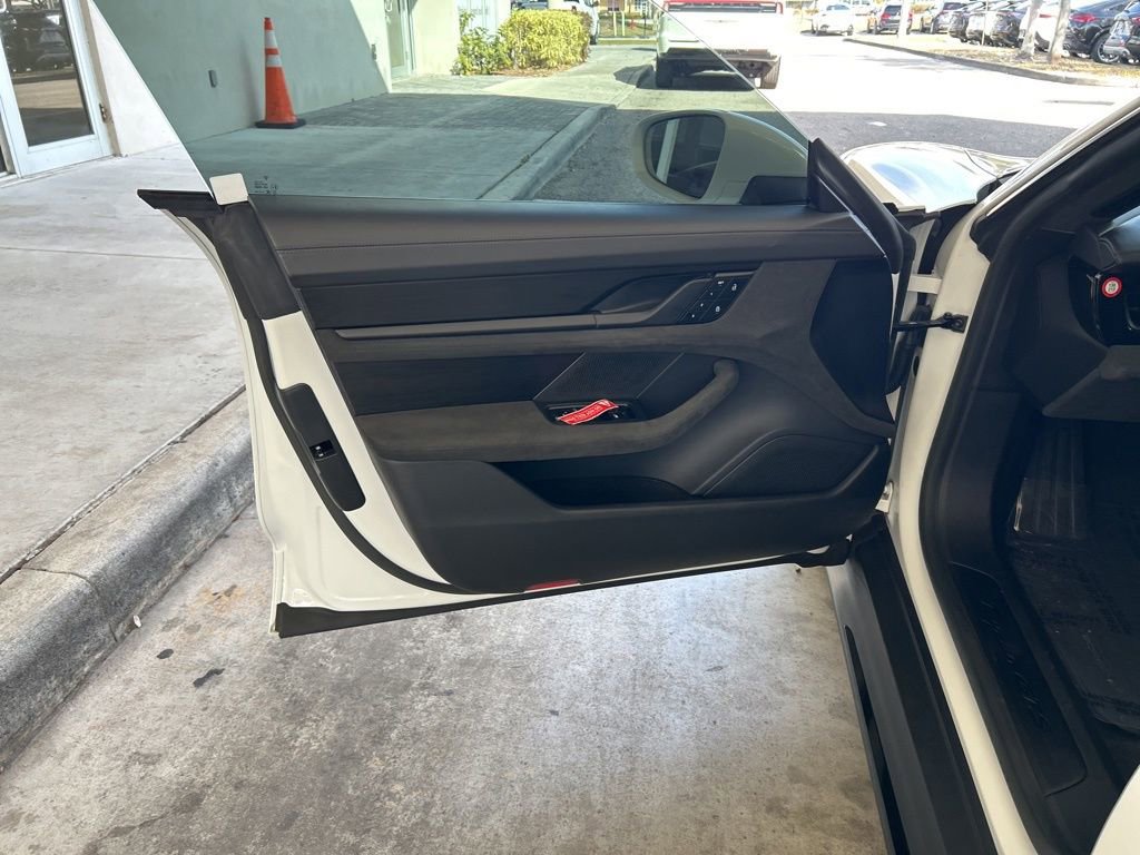 Used 2023 Porsche Taycan GTS image 38