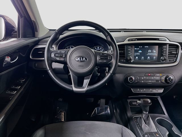 Used 2017 Kia Sorento LX w/ LX Convenience Package image 22