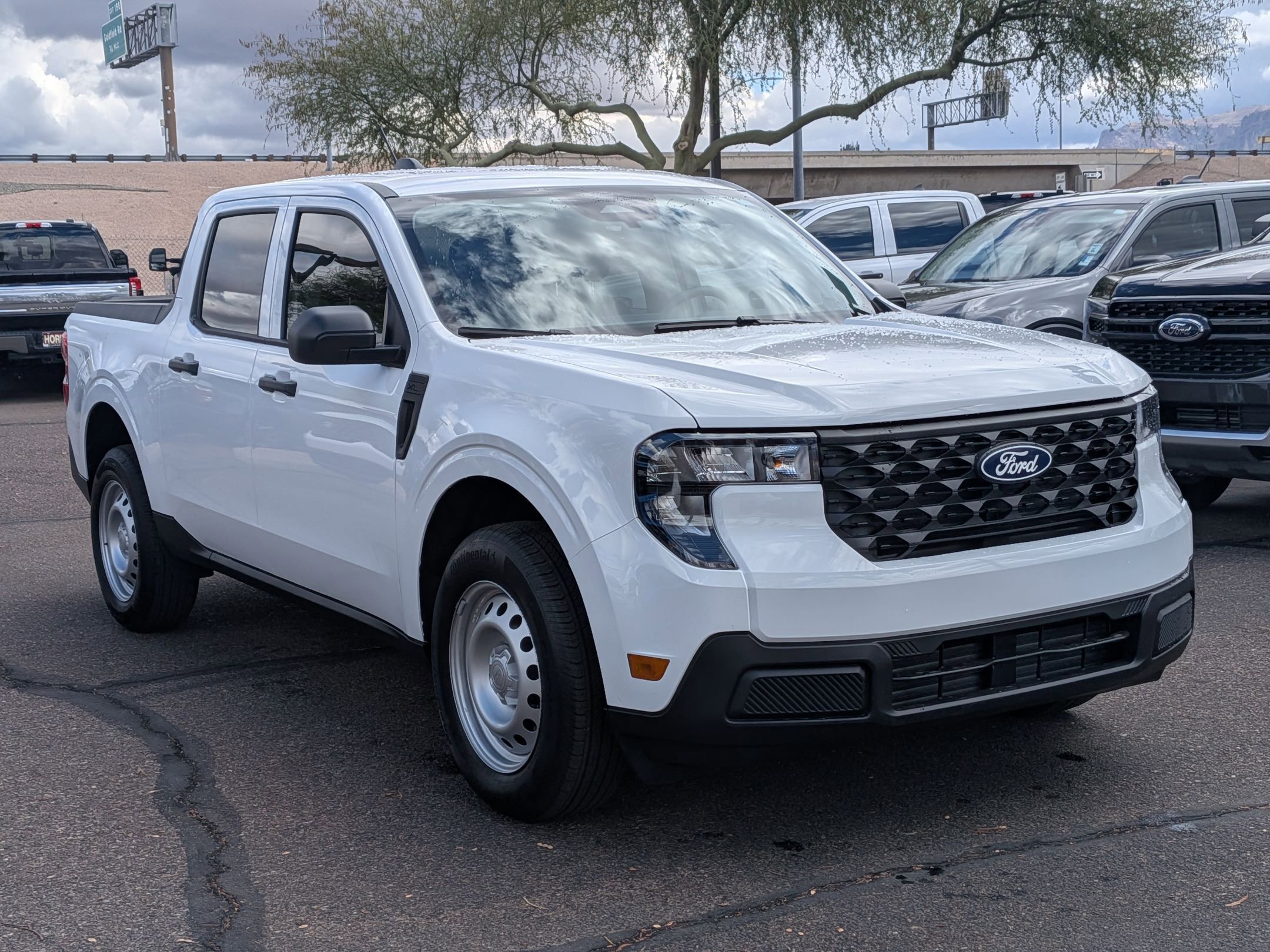 Used 2026 Ford Maverick XL FWD image 3