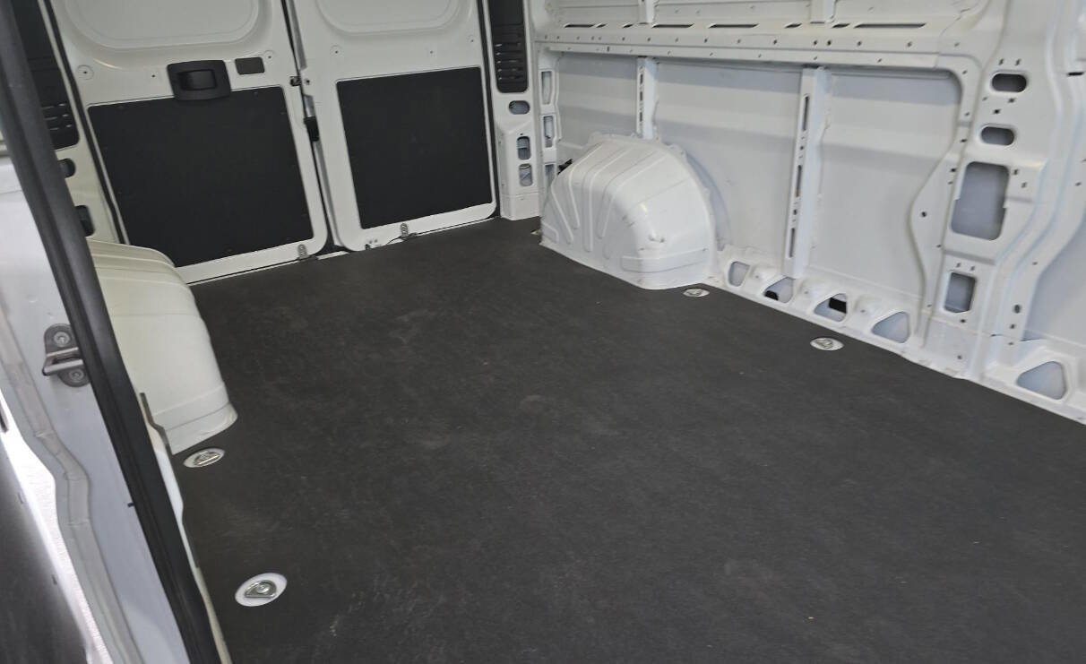 Used 2025 RAM ProMaster 2500 w/ Convenience Group image 7