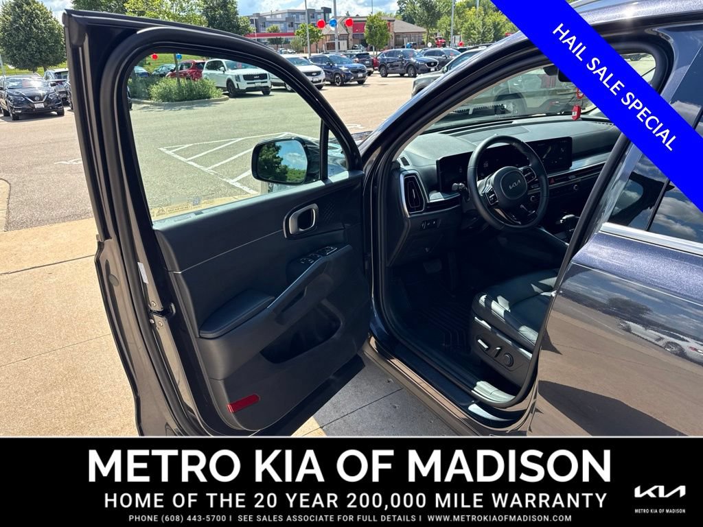 Used 2025 Kia Sorento EX FWD image 10