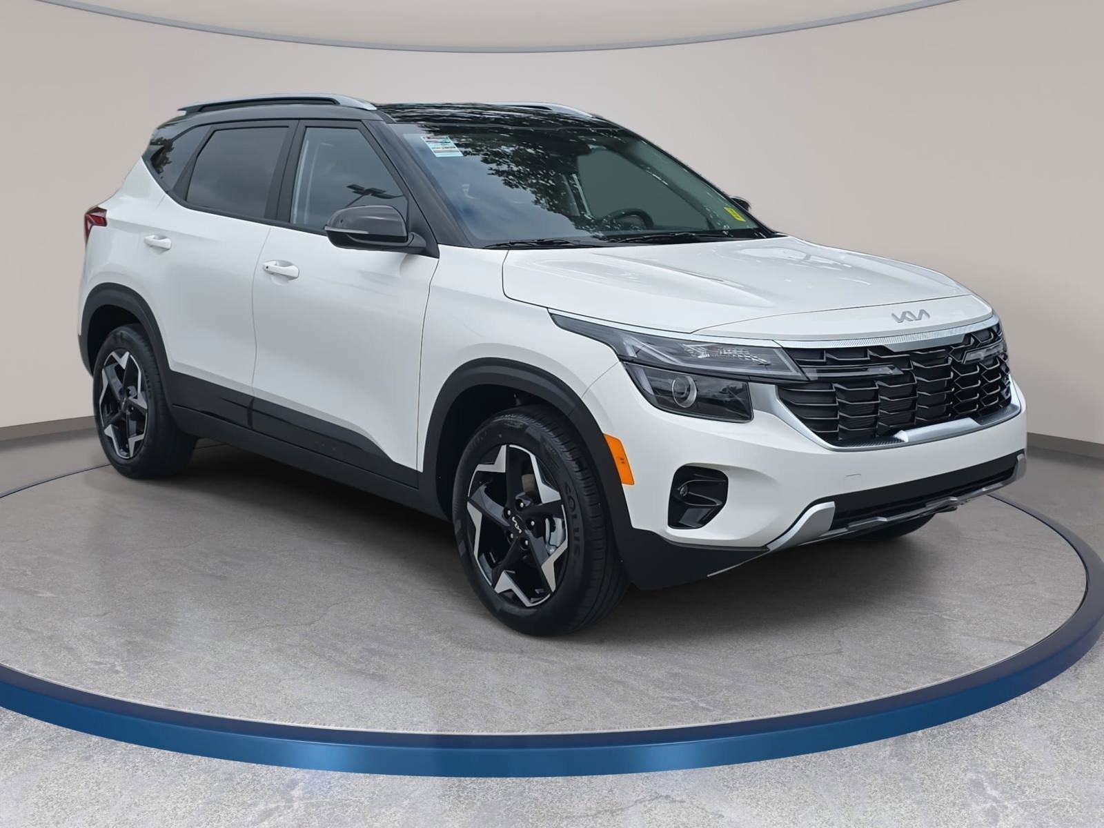 New 2026 Kia Seltos S FWD image 3