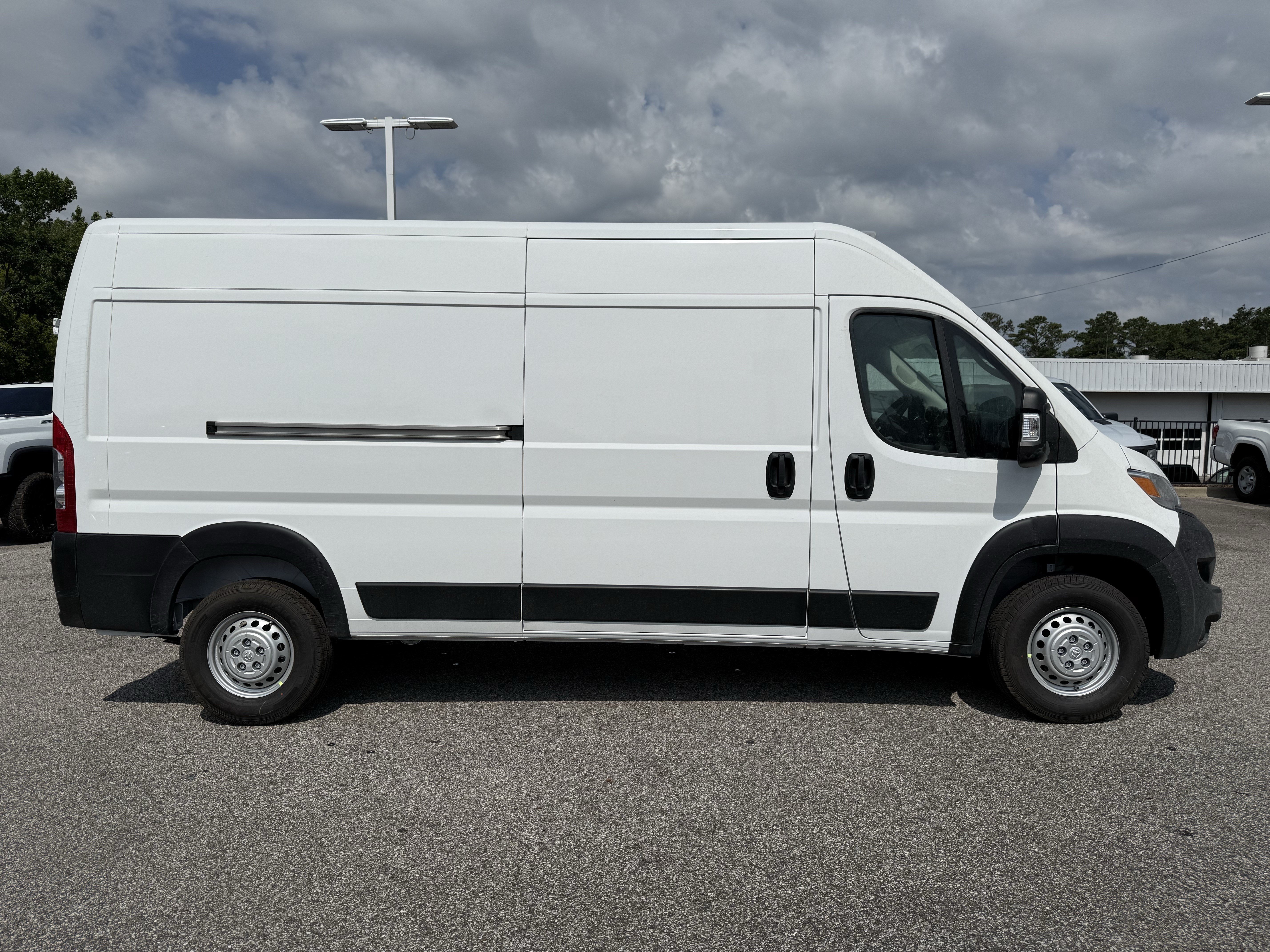 New 2026 RAM ProMaster 2500 w/ Convenience Group FWD image 11