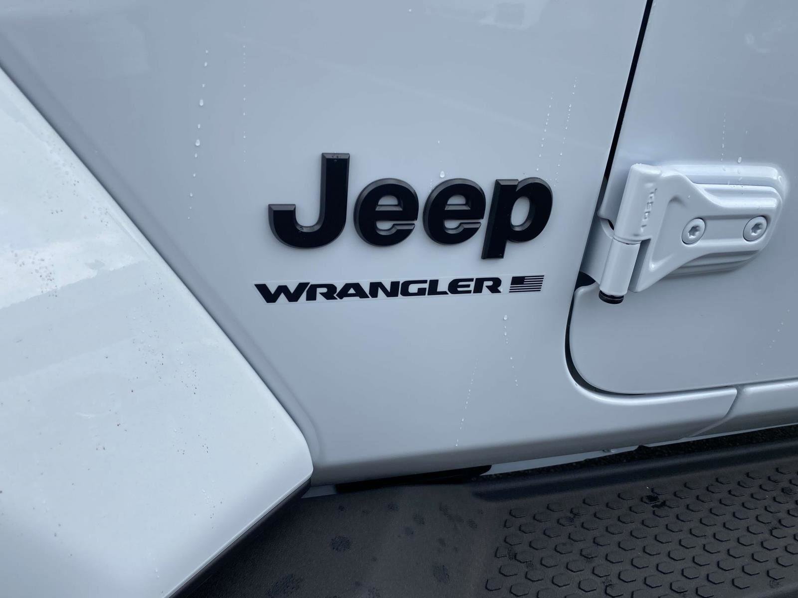 New 2025 Jeep Wrangler Sahara image 22