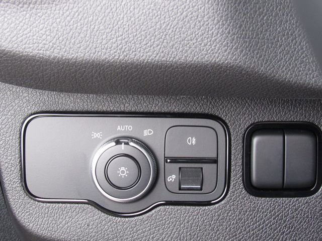 Used 2022 Mercedes-Benz Sprinter 144 Cargo image 37