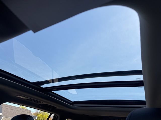 Used 2024 Toyota Highlander Platinum AWD/4WD image 20