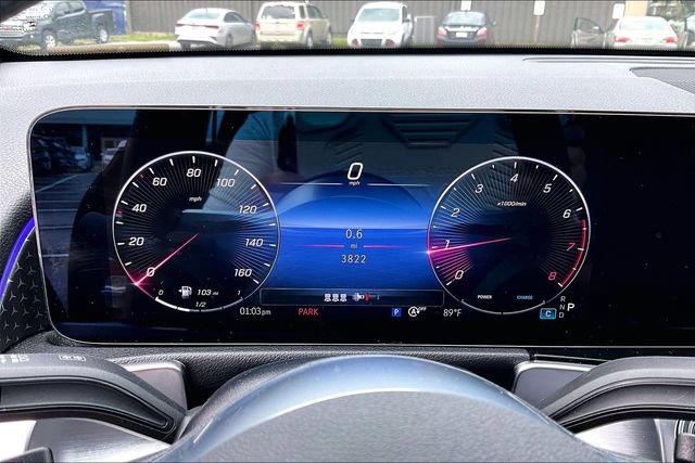Used 2025 Mercedes-Benz GLB 250 4MATIC image 12