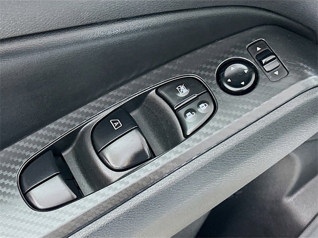 Used 2024 Nissan Altima 2.5 SV image 18