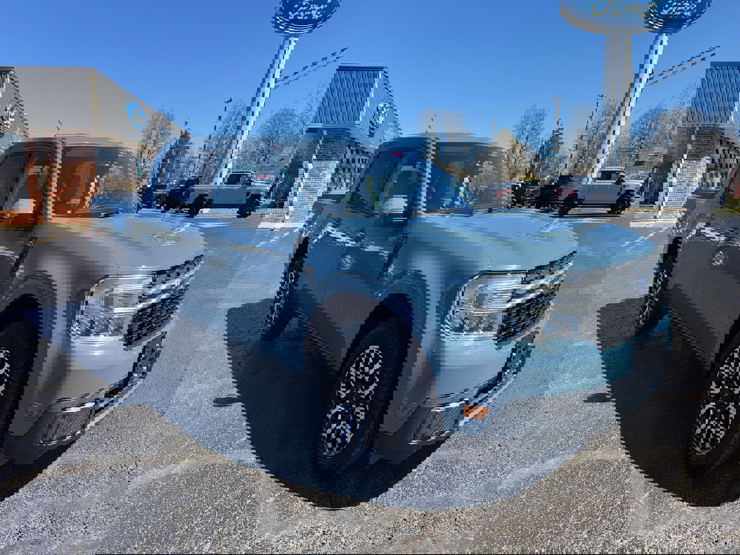 Used 2022 Ford Maverick Lariat image 7