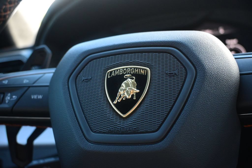 Used 2020 Lamborghini Urus AWD/4WD image 14