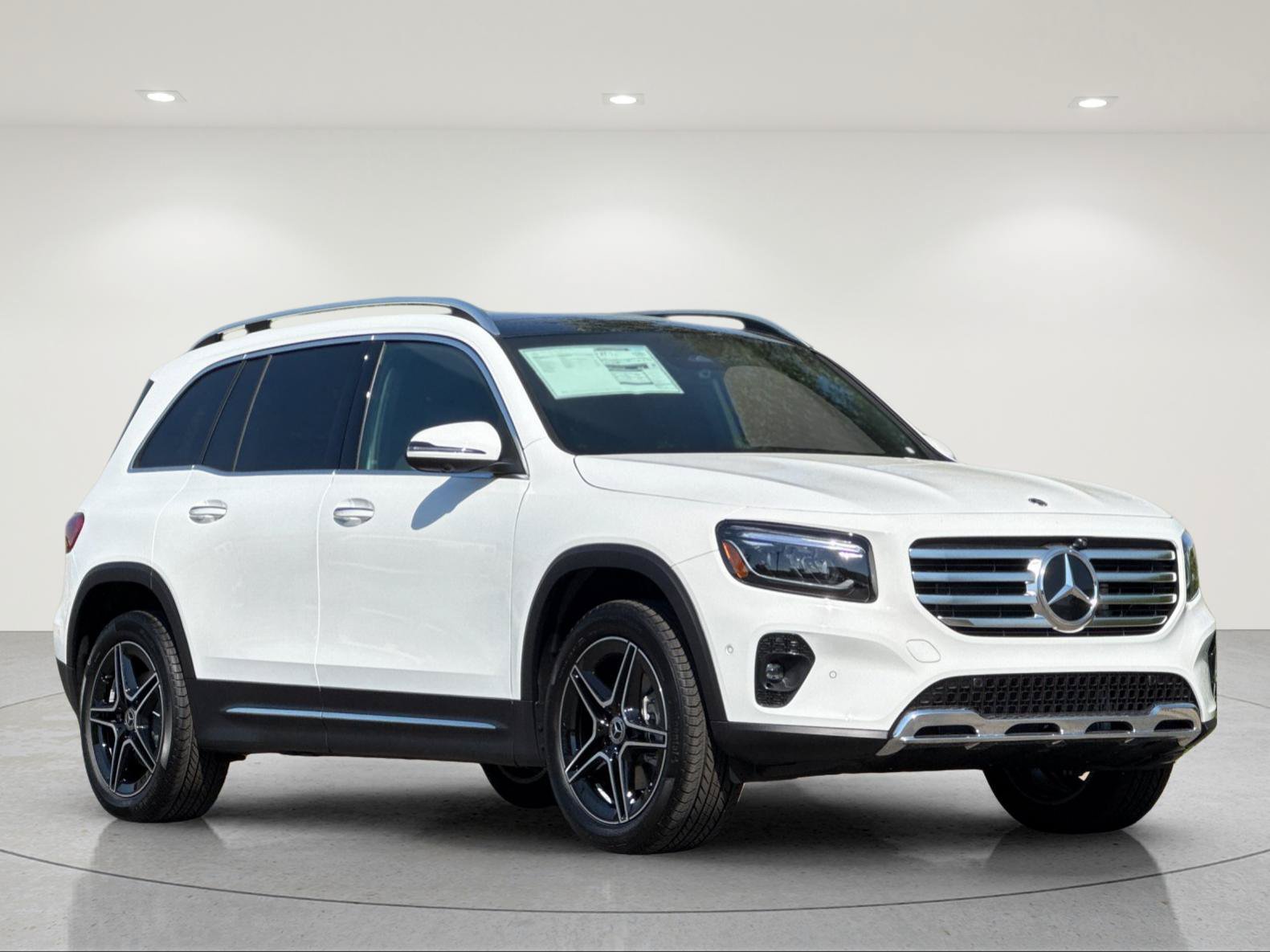 New 2026 Mercedes-Benz GLB 250 4MATIC image 7