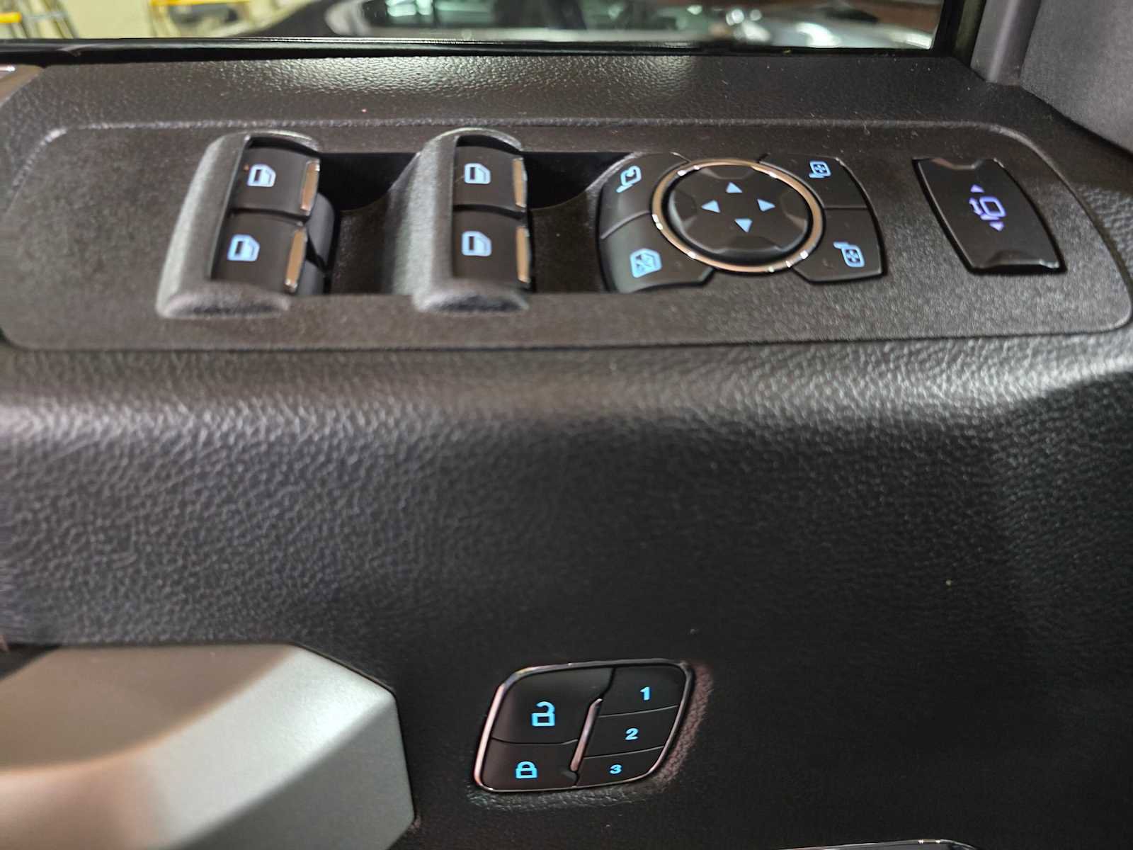 Used 2019 Ford F250 Lariat w/ Lariat Value Package image 23