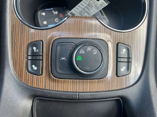 Used 2023 GMC Acadia SLE w/ Driver Convenience Package image 35