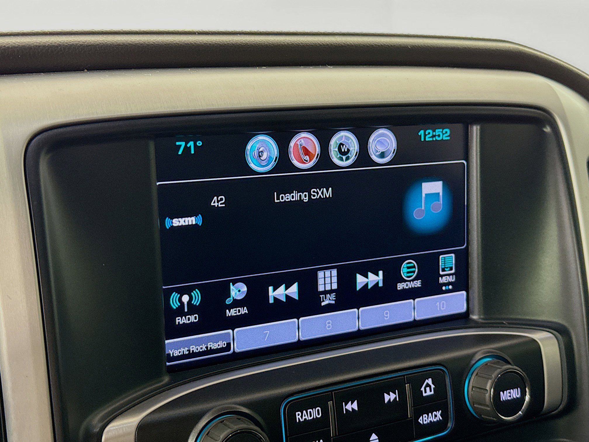 Used 2018 GMC Sierra 1500 SLE image 17