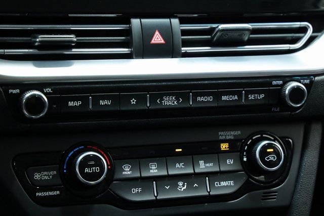 Used 2022 Kia Niro EX image 19