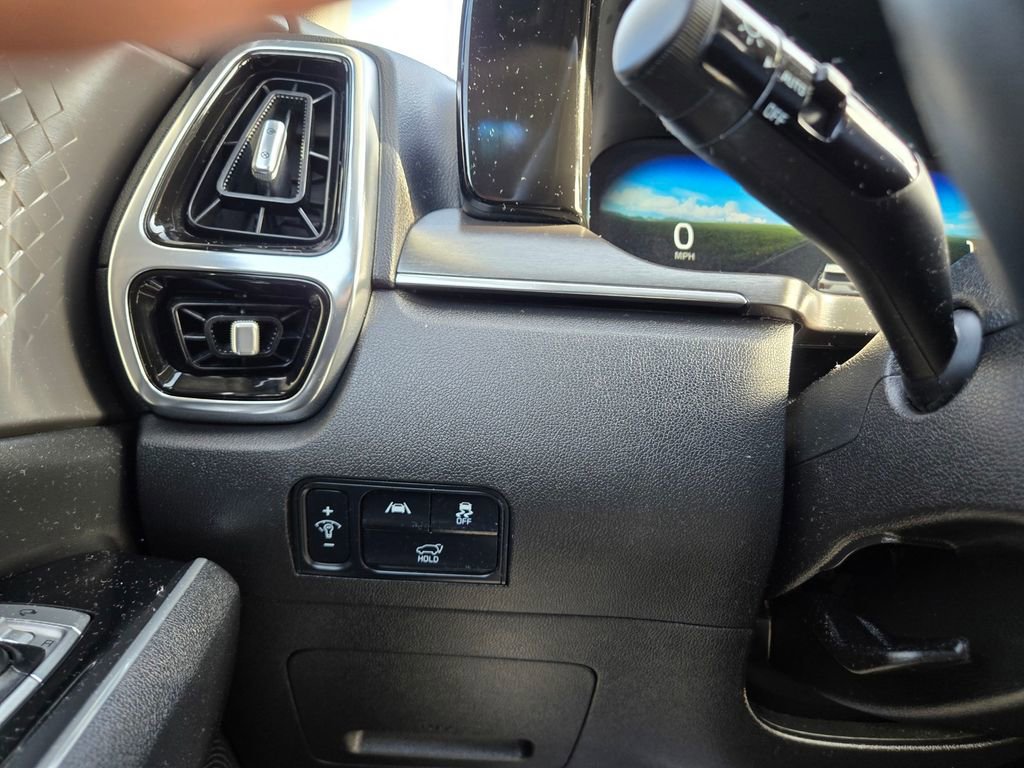 Used 2023 Kia Sorento SX image 22