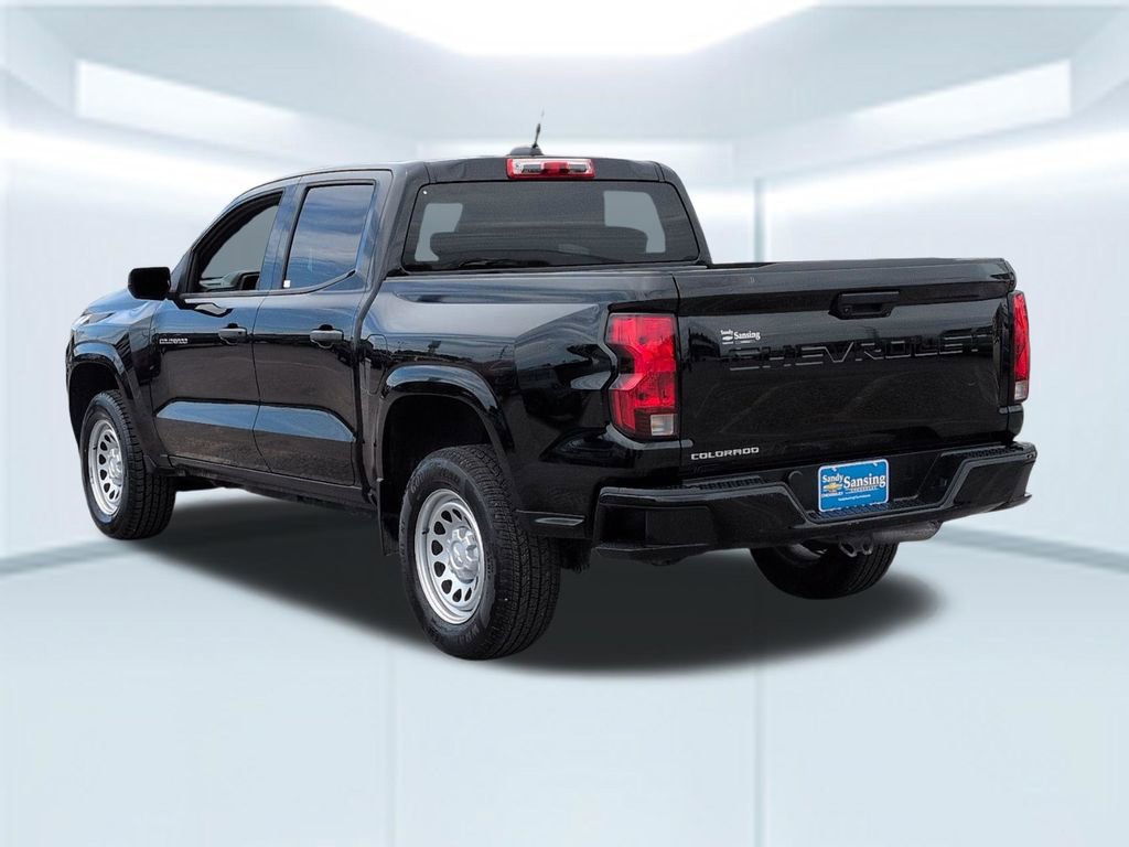 Used 2024 Chevrolet Colorado W/T RWD image 4