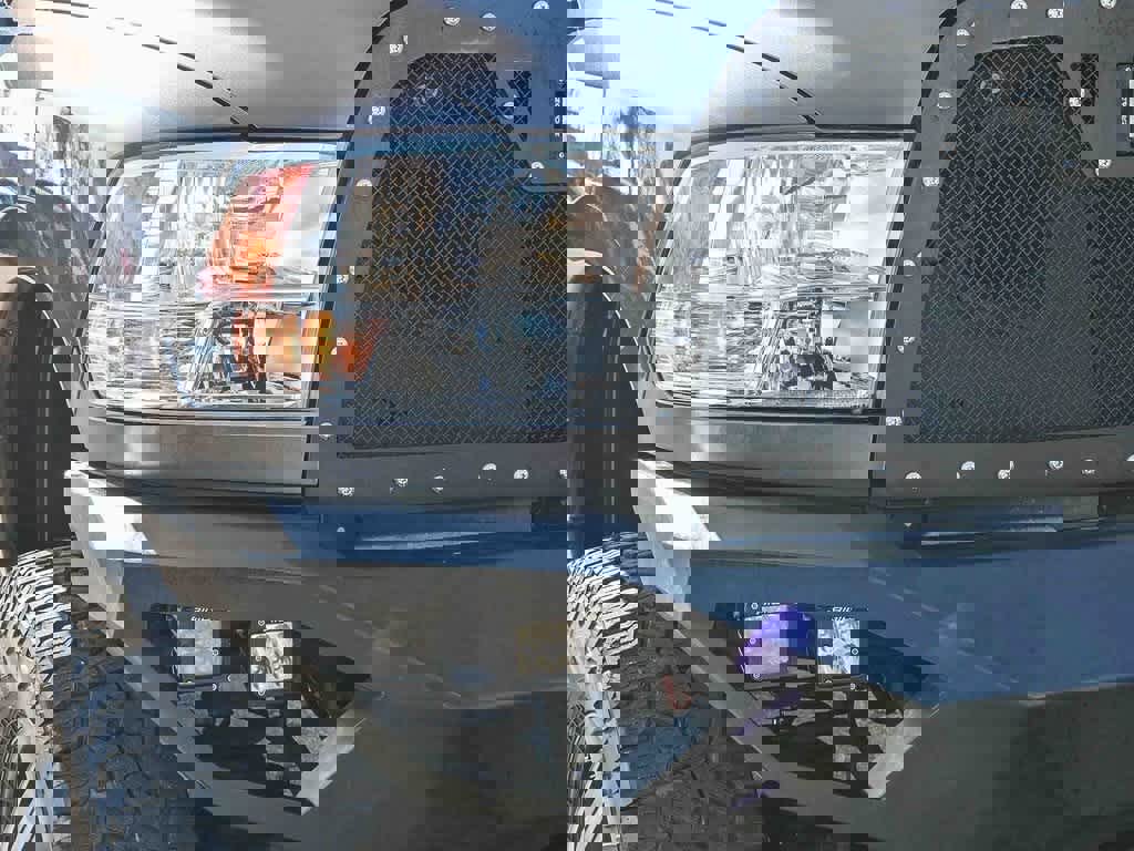 Used 2017 RAM 3500 SLT w/ Luxury Group image 11