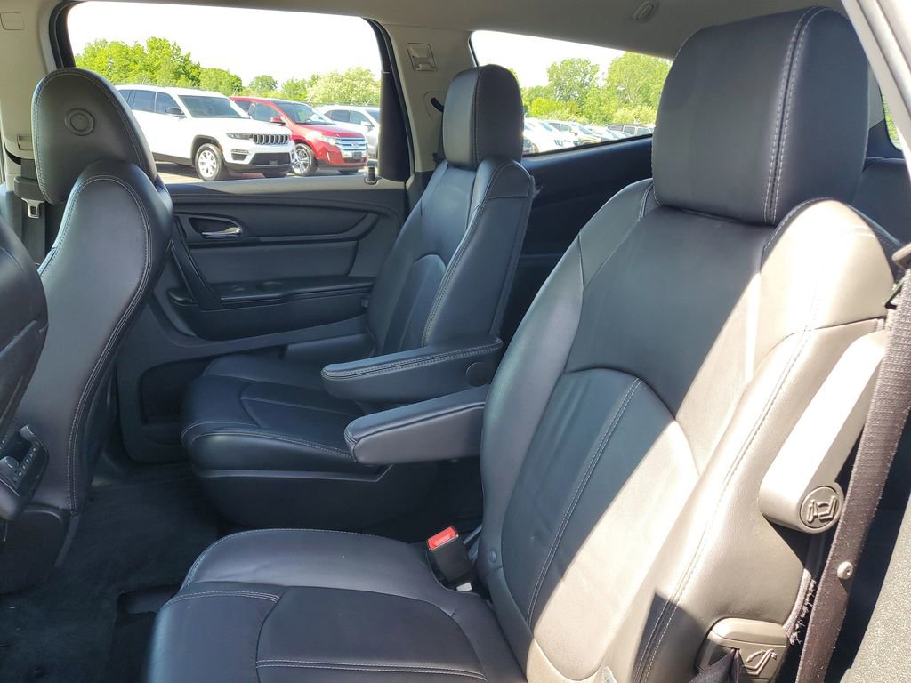 Used 2017 Chevrolet Traverse LT FWD image 27