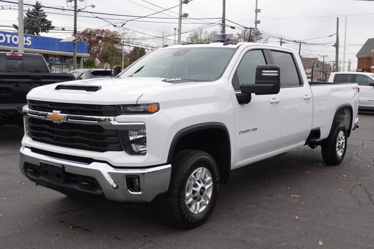 Used 2024 Chevrolet Silverado 2500 LT w/ All Star Edition image 1