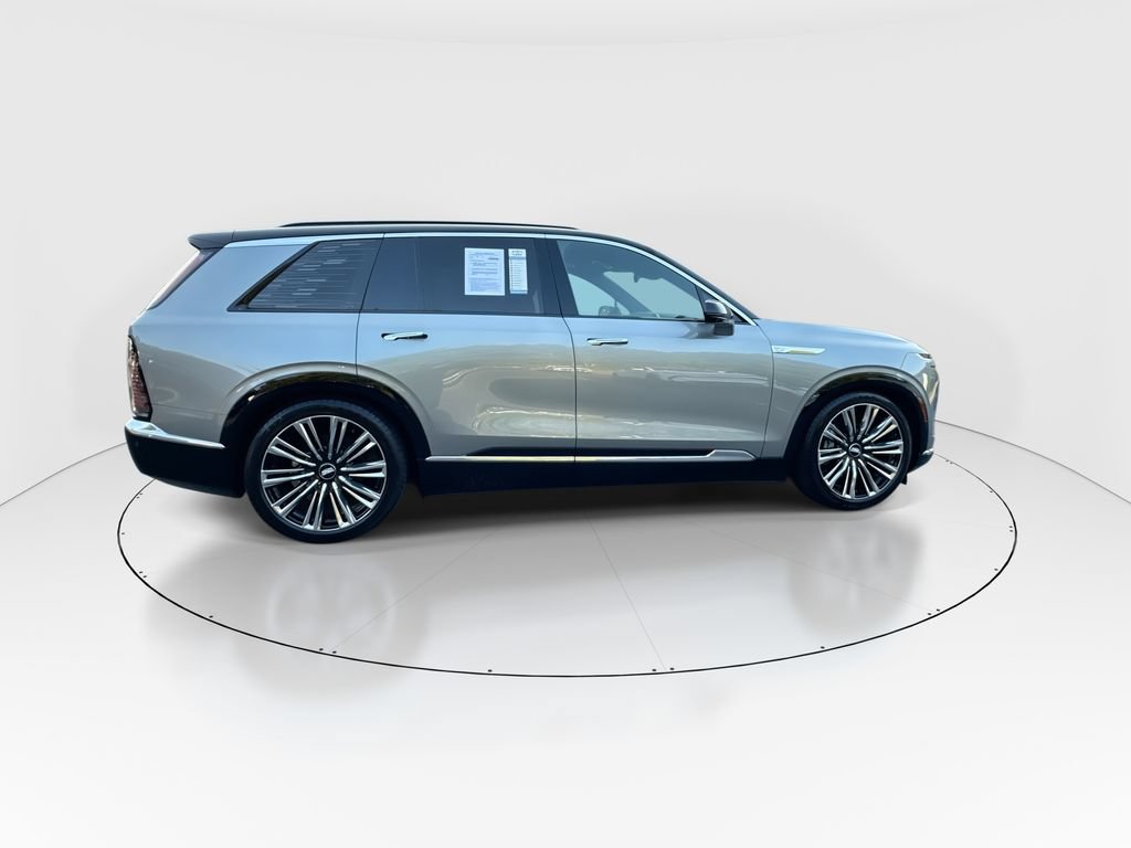 Used 2026 Cadillac Vistiq Premium Luxury AWD/4WD image 9