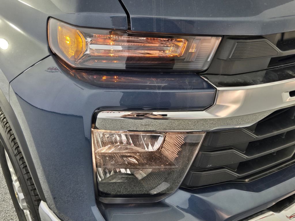 Used 2025 Chevrolet Silverado 2500 LT w/ Texas Edition image 12