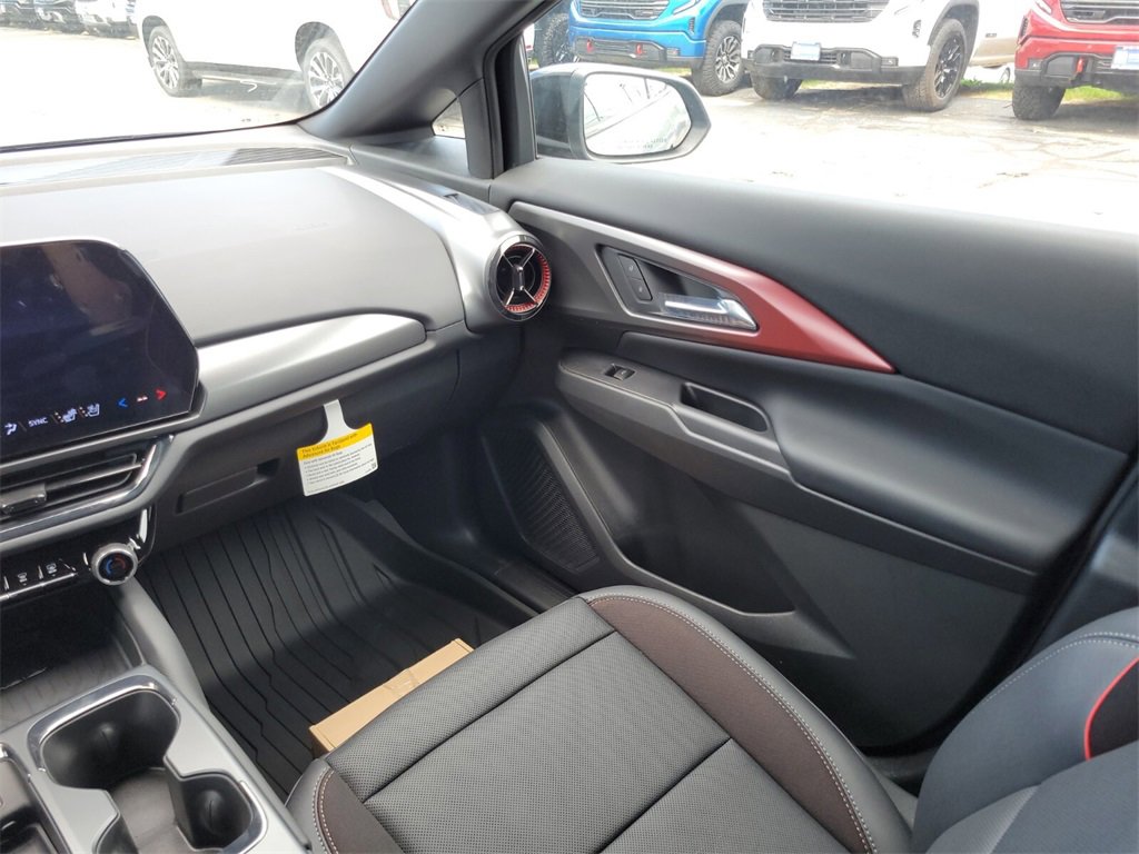 New 2025 Chevrolet Equinox EV RS image 15