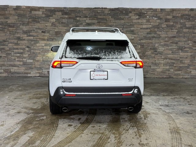 Used 2025 Toyota RAV4 XLE w/ Convenience Package image 7