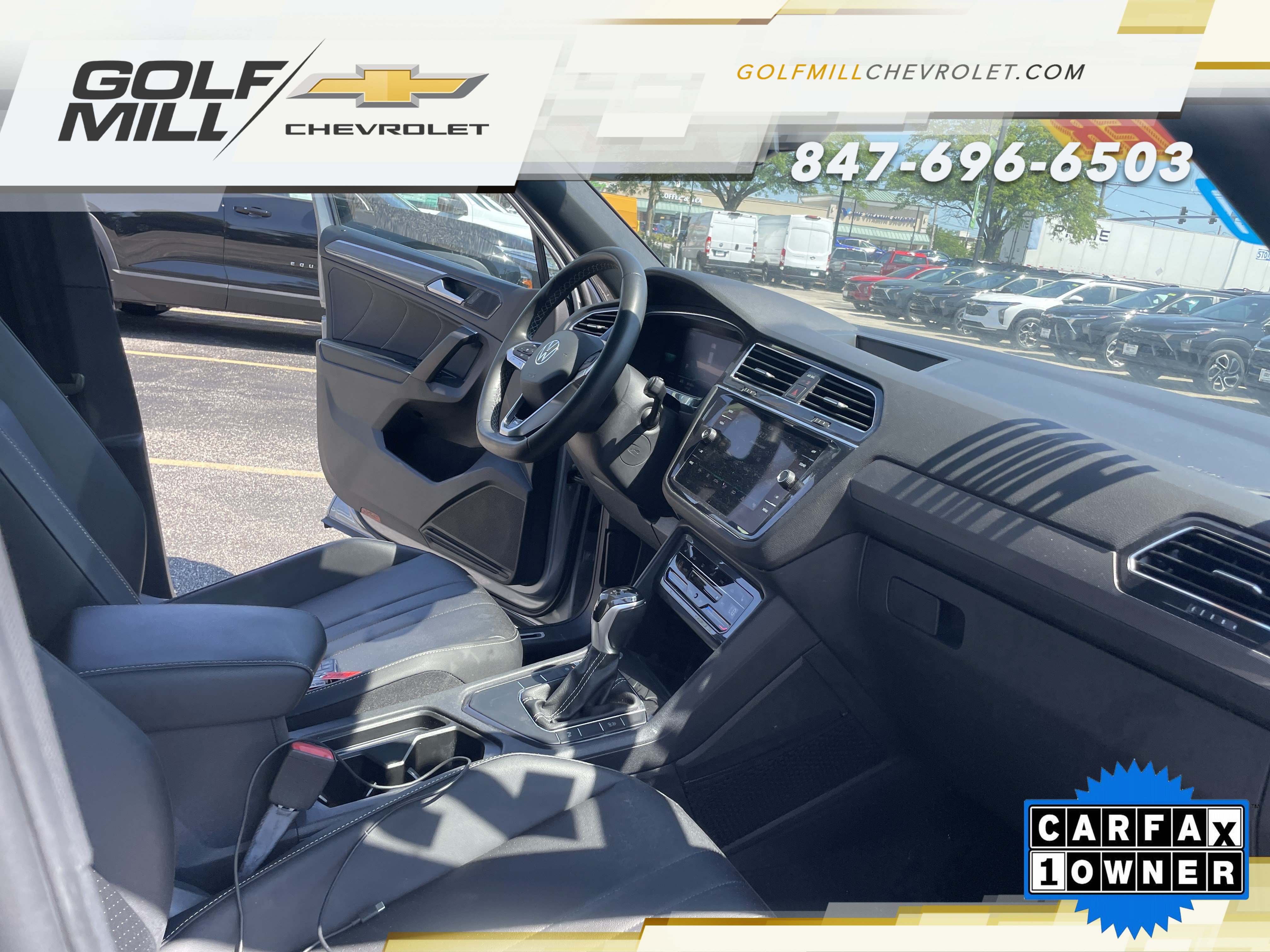 Used 2023 Volkswagen Tiguan SE R-Line FWD image 31