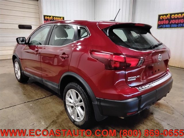 Used 2019 Nissan Rogue Sport S w/ Appearance Package FWD image 6