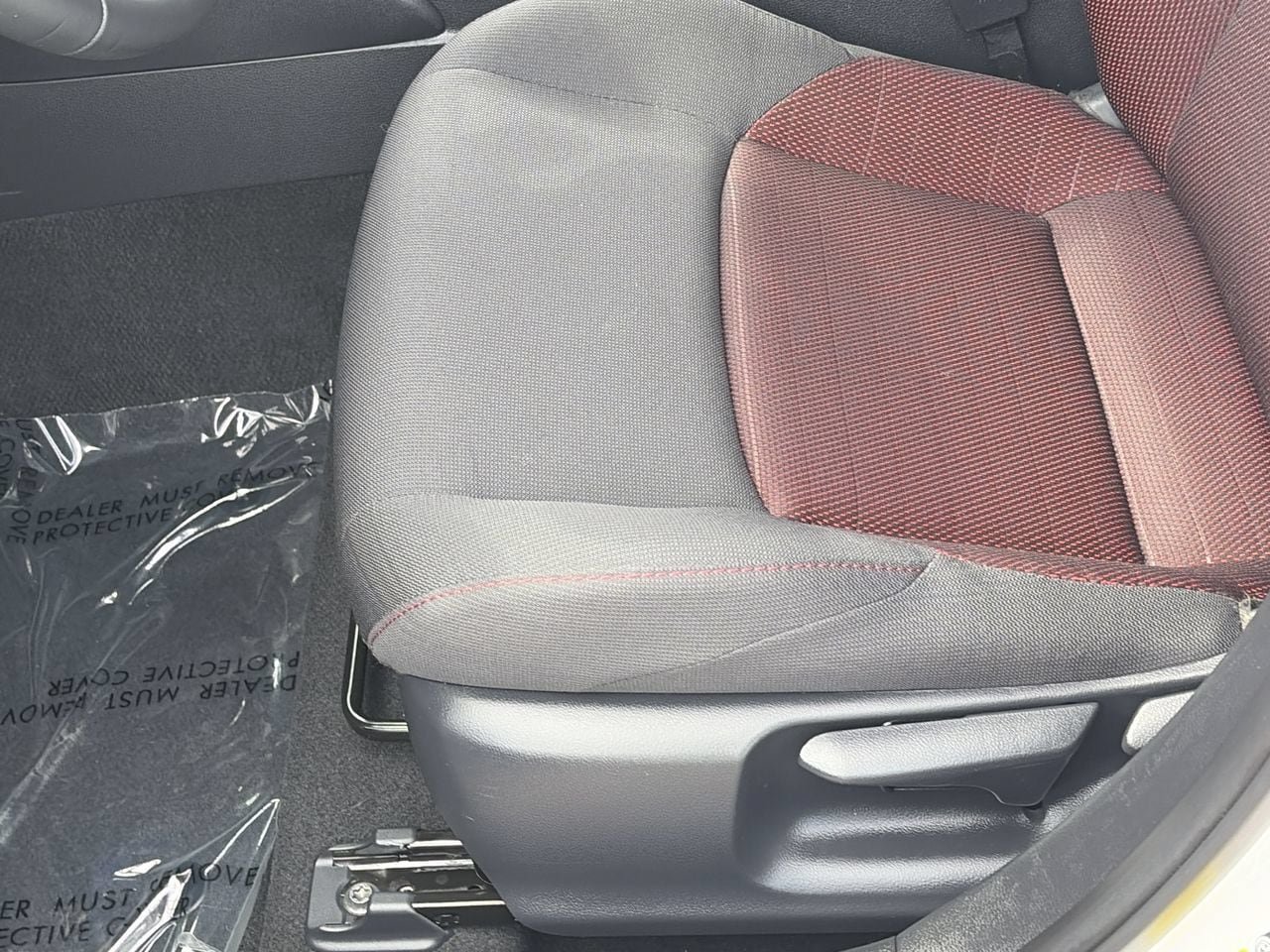 Used 2025 Toyota Corolla SE FWD image 18