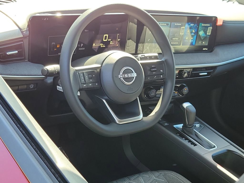New 2026 Nissan Kicks SV w/ Illumination Package FWD image 4