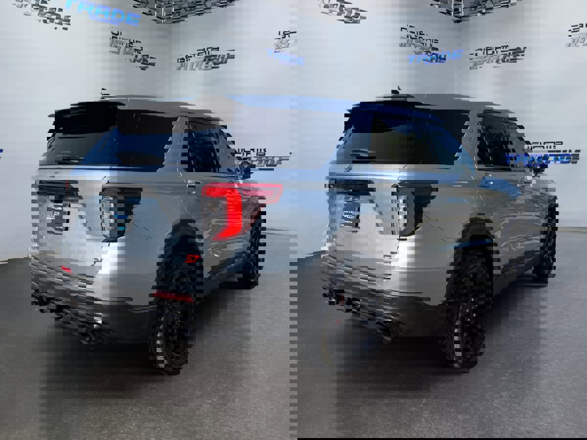 Used 2022 Ford Explorer ST w/ ST Street Pack image 5