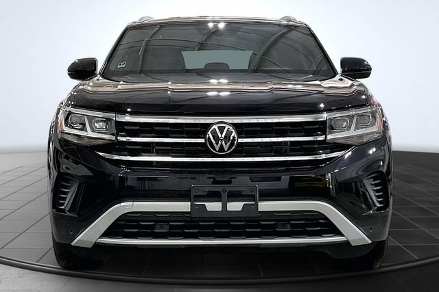 Used 2023 Volkswagen Atlas Cross Sport SE w/ Black Wheel Package AWD/4WD image 3