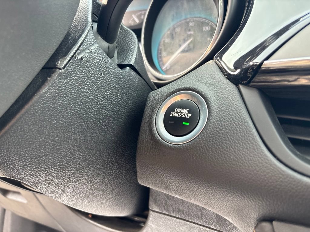 Used 2017 Buick Envision Essence AWD/4WD image 25