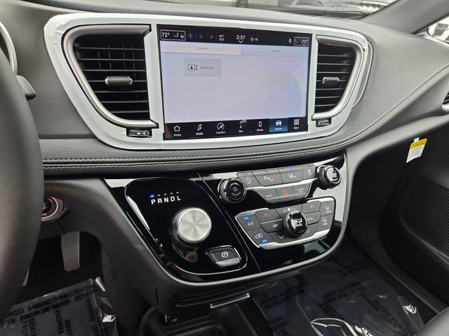 New 2027 Chrysler Pacifica Select FWD image 22