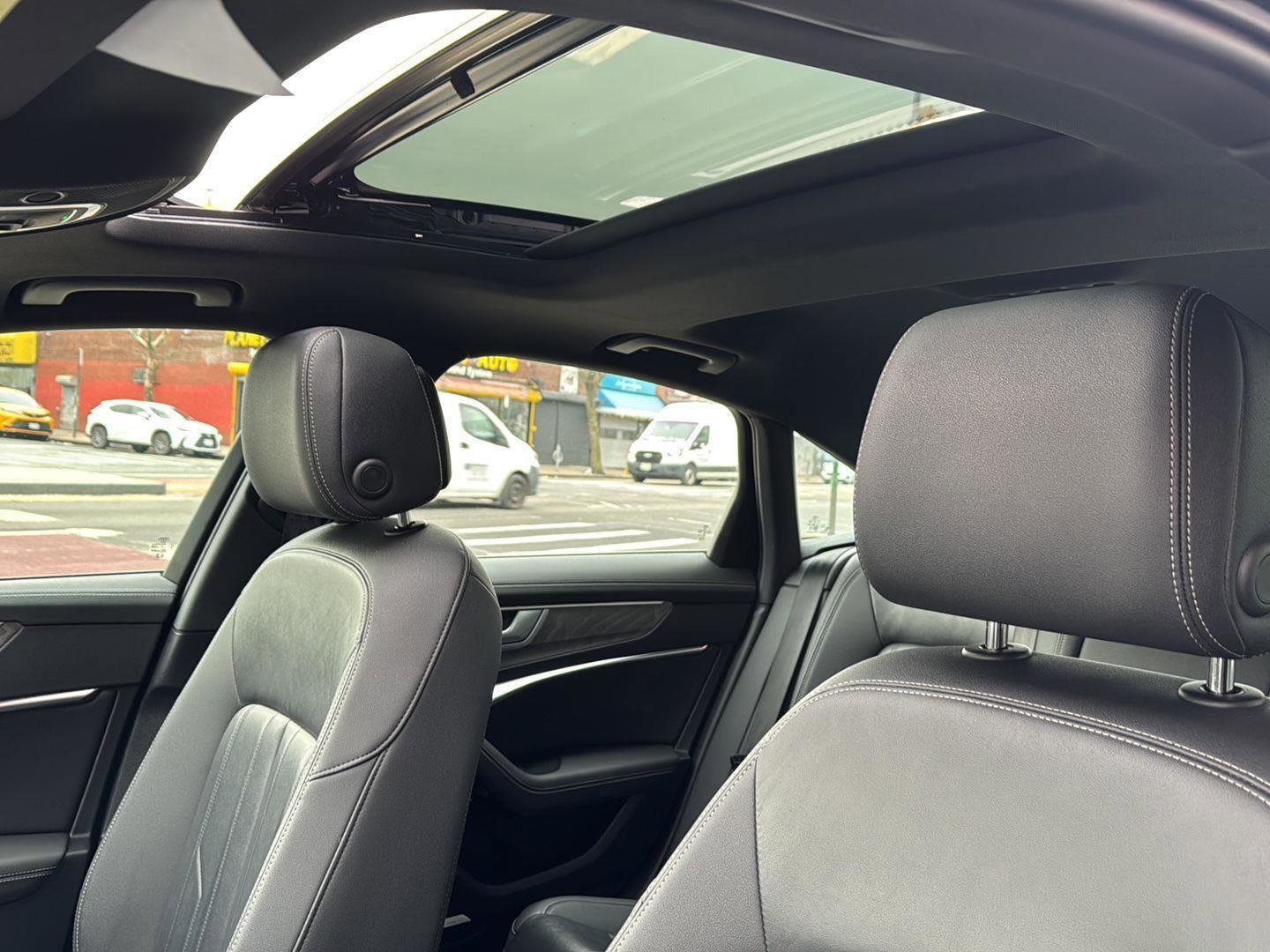 Used 2024 Audi A6 Premium Plus image 12