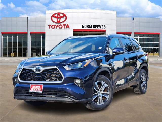 Used 2023 Toyota Highlander XLE