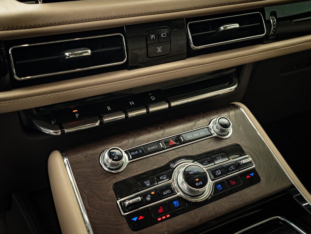 Used 2022 Lincoln Aviator Grand Touring w/ Equipment Group 301A image 34