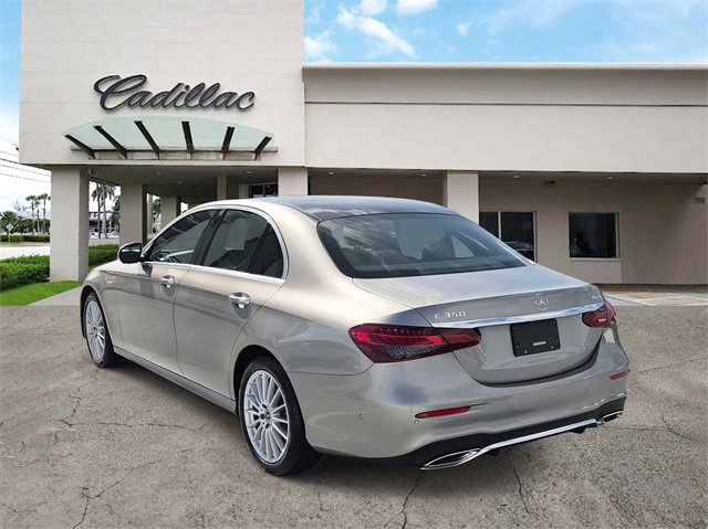 Used 2022 Mercedes-Benz E 350 4MATIC Sedan image 3
